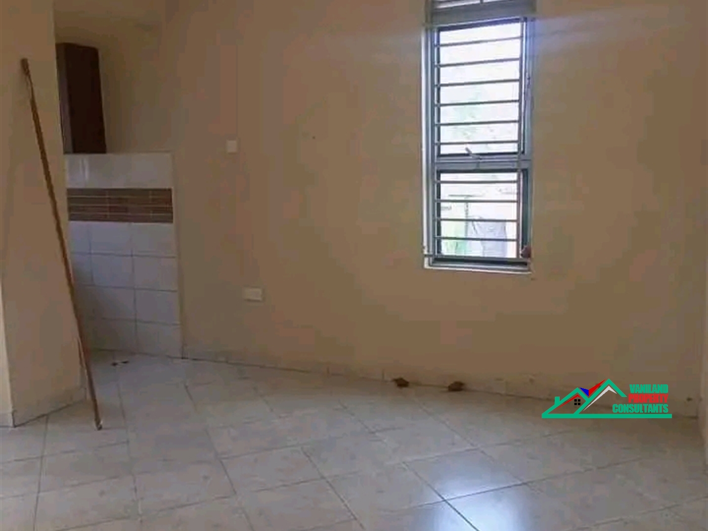 Semi Detached for rent in Mutungo Kampala