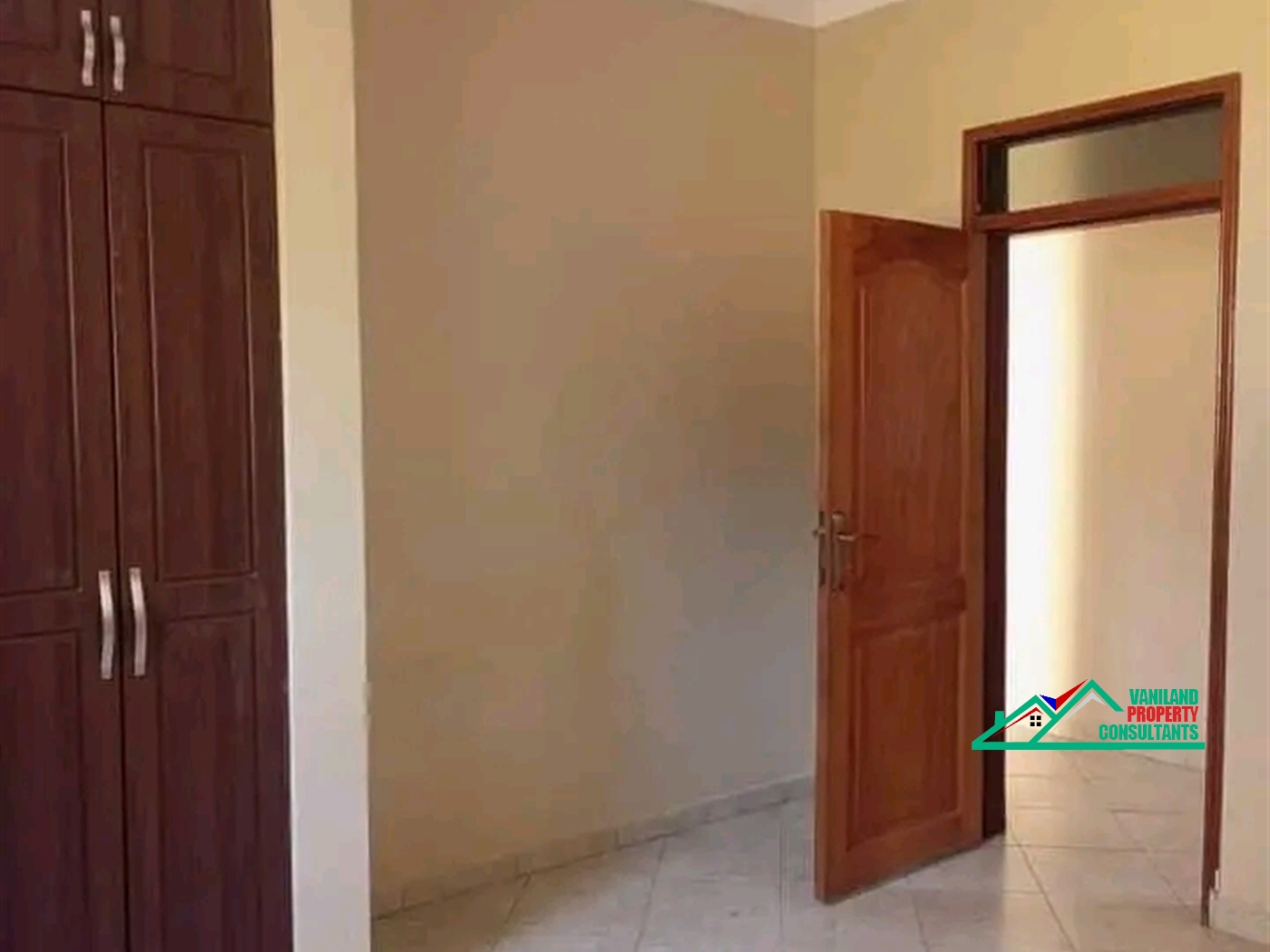 Semi Detached for rent in Mutungo Kampala