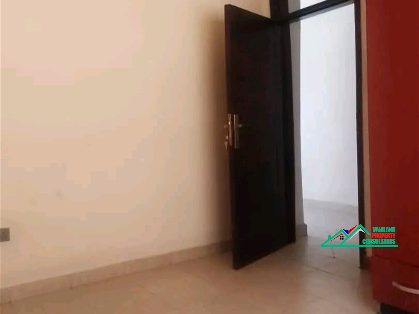 Semi Detached for rent in Mutungo Kampala