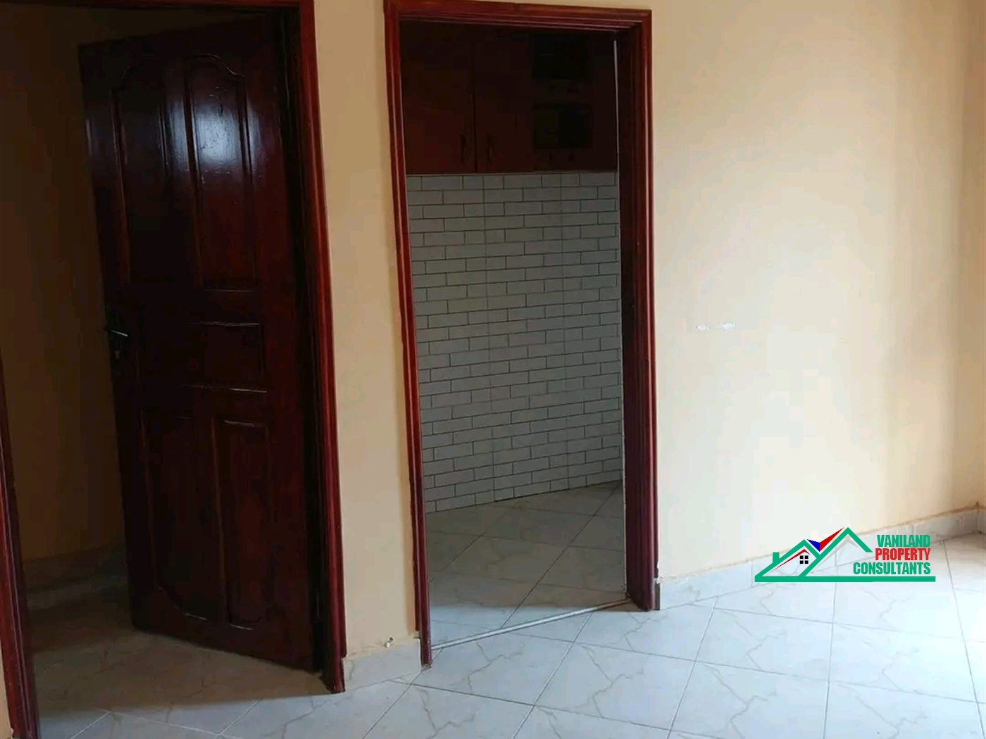 Semi Detached for rent in Mutungo Kampala