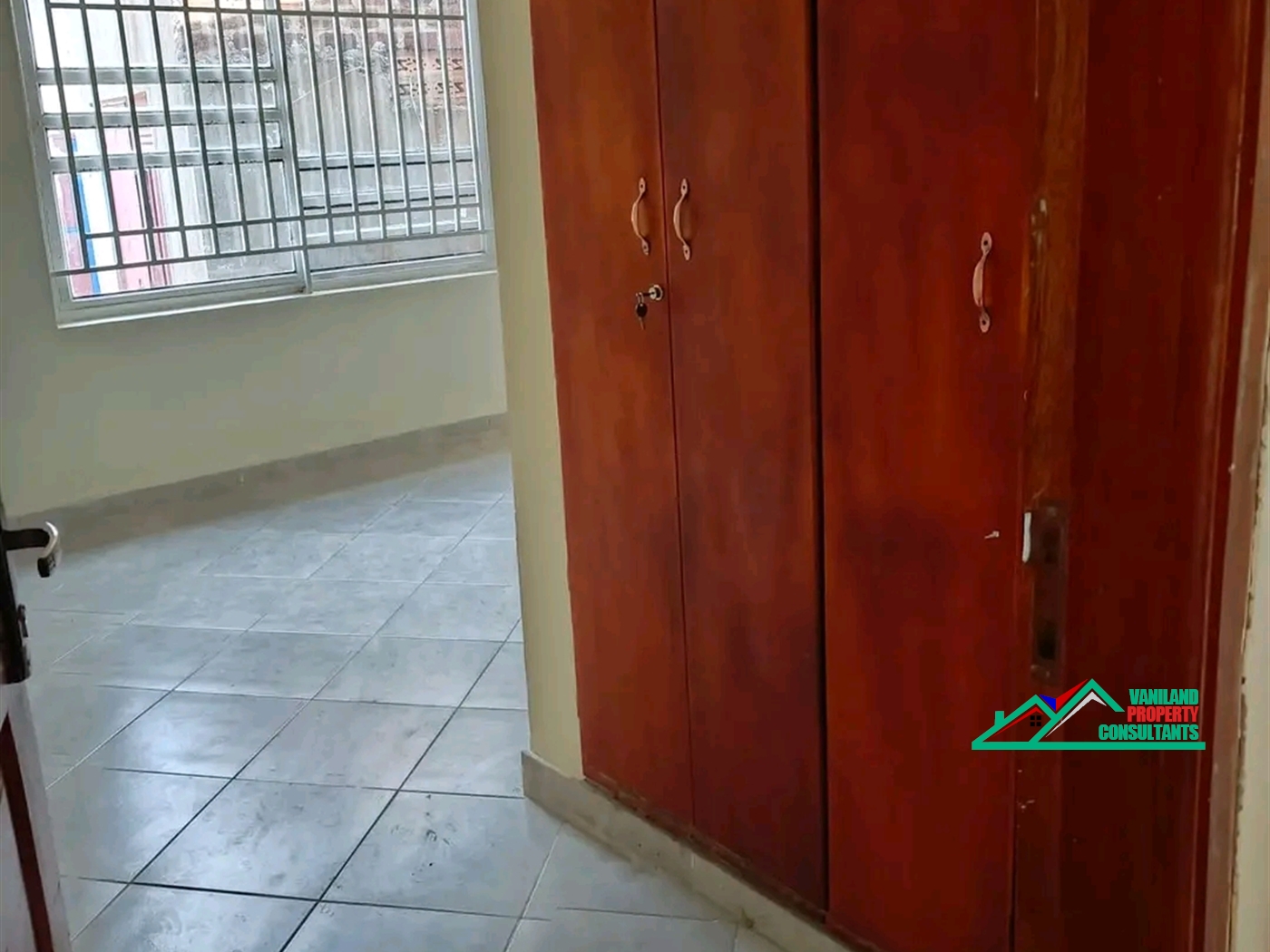 Semi Detached for rent in Mutungo Kampala