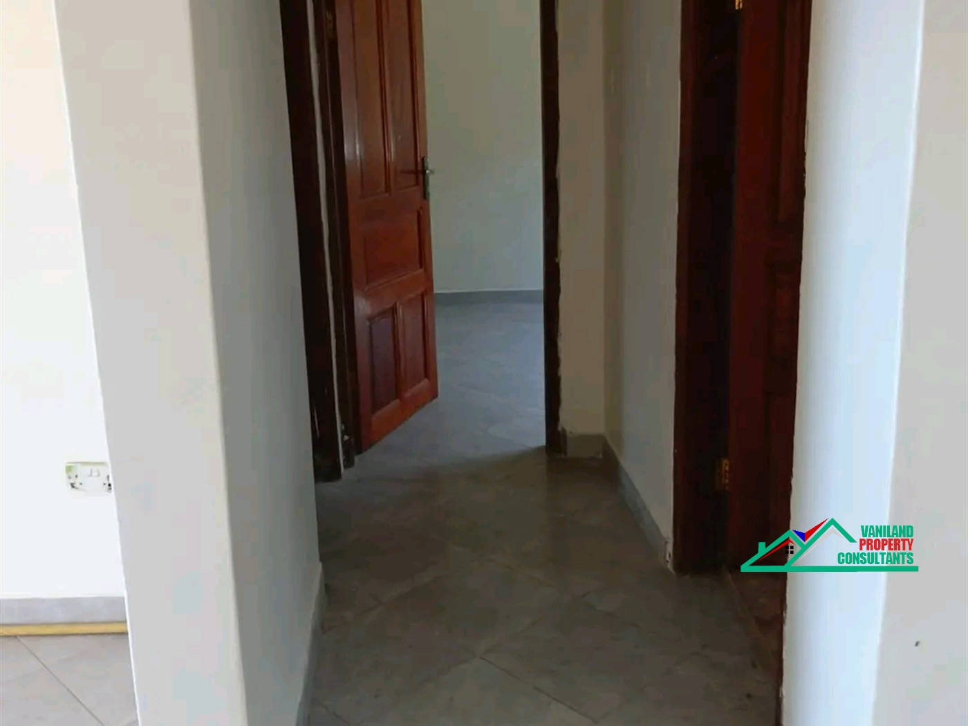 Semi Detached for rent in Mutungo Kampala