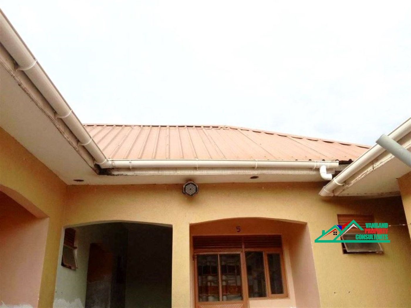 Semi Detached for rent in Kawempe Kampala