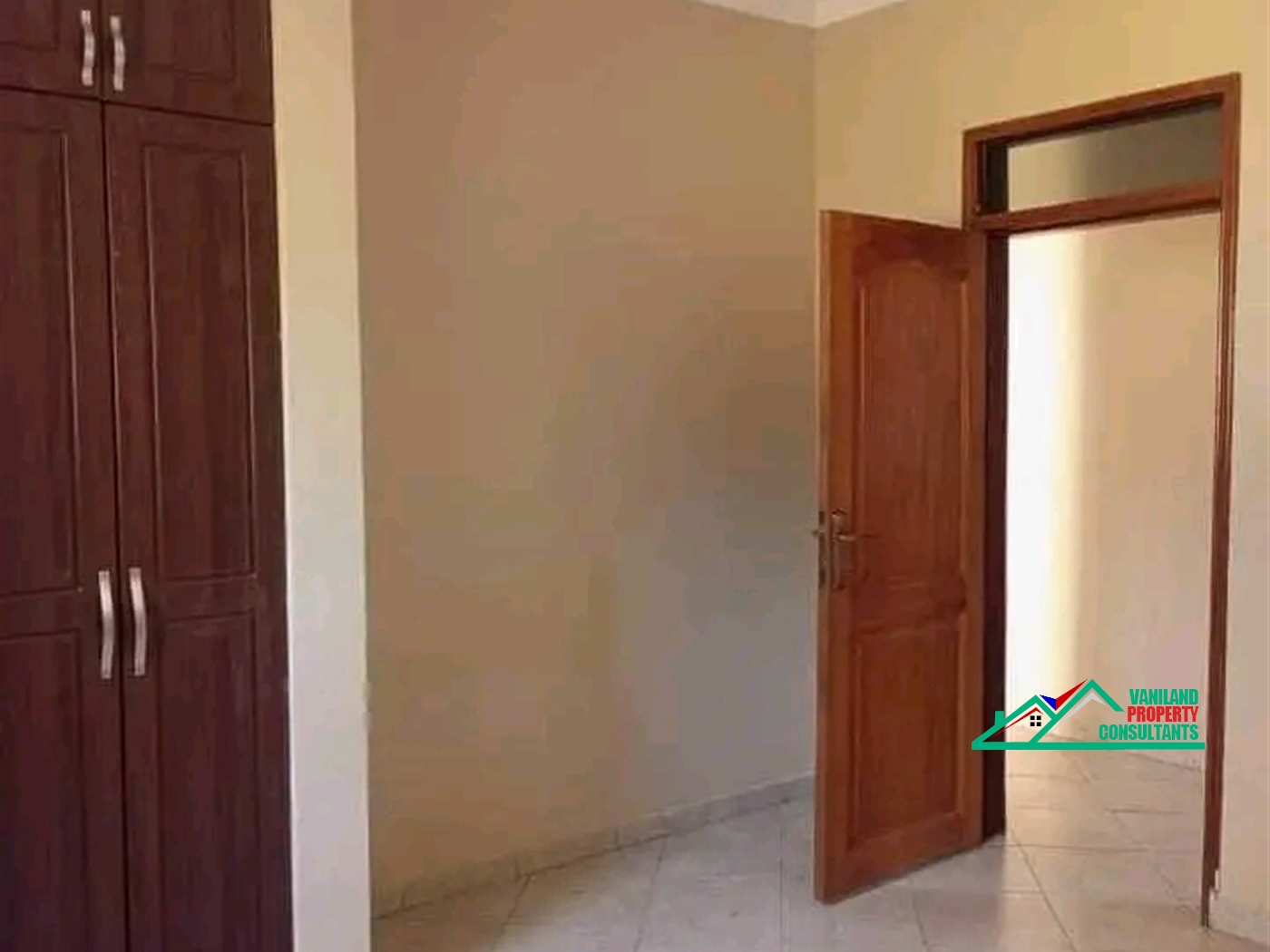 Semi Detached for rent in Mutungo Kampala