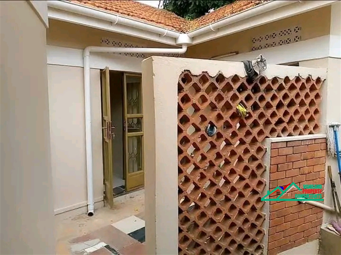 Bungalow for rent in Naalya Wakiso