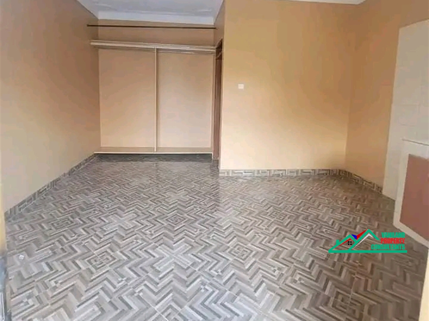 Semi Detached for rent in Mutungo Kampala