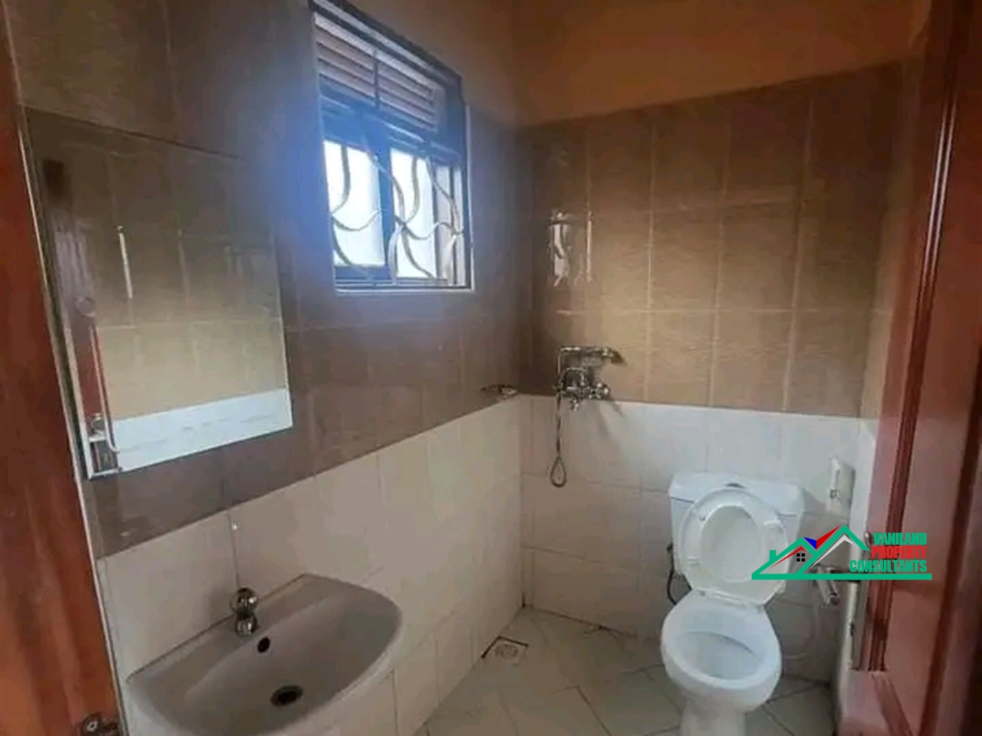 Semi Detached for rent in Mutungo Kampala