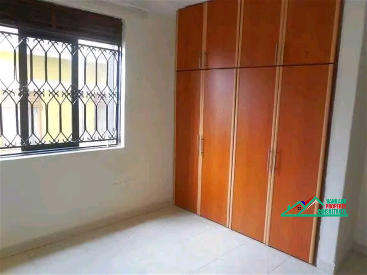 Semi Detached for rent in Mutungo Kampala