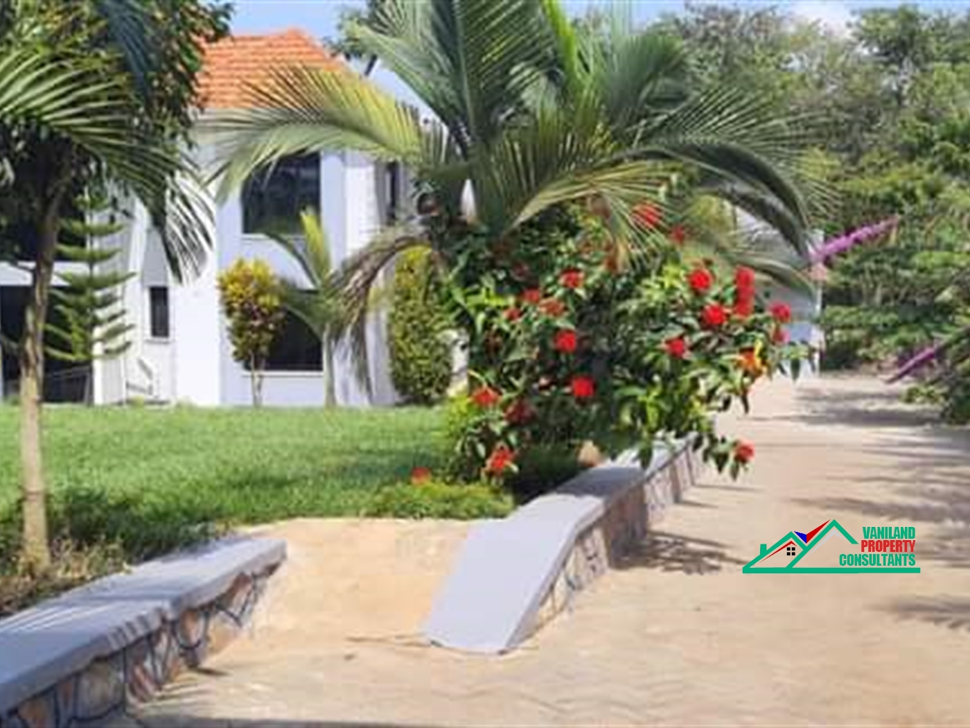 Mansion for sale in Gayaza Wakiso