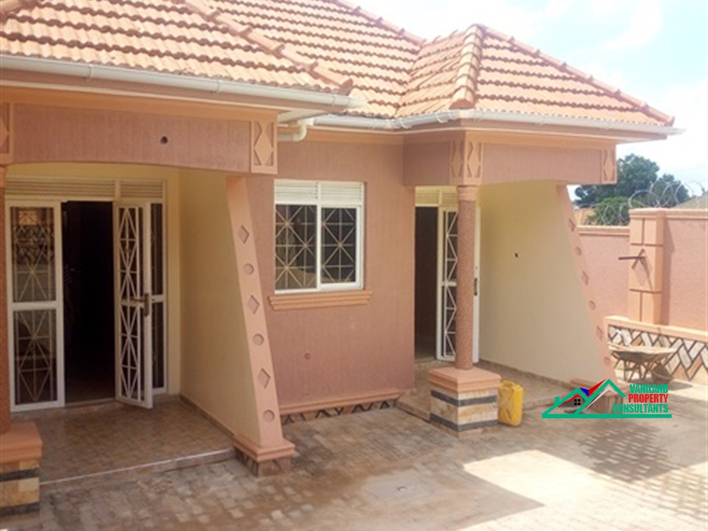 Semi Detached for rent in Kisaasi Kampala