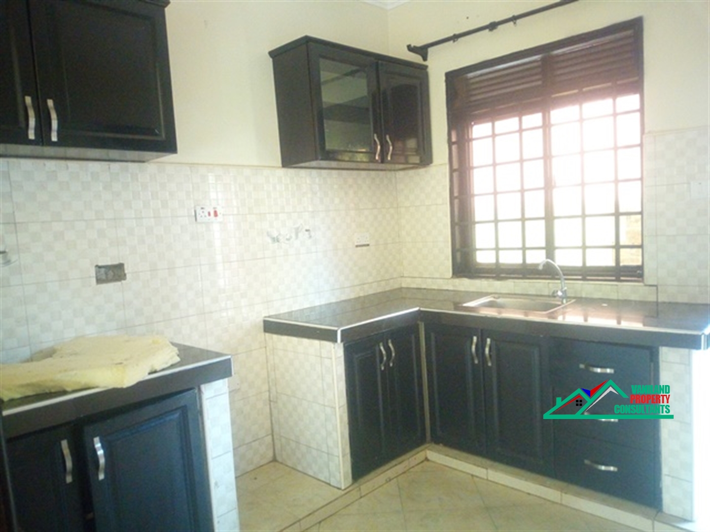 Semi Detached for rent in Kisaasi Kamuli