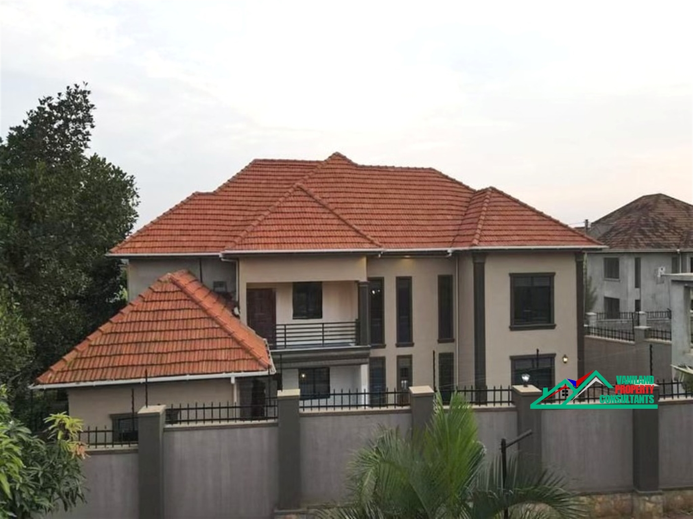 Mansion for sale in Kasangati Wakiso