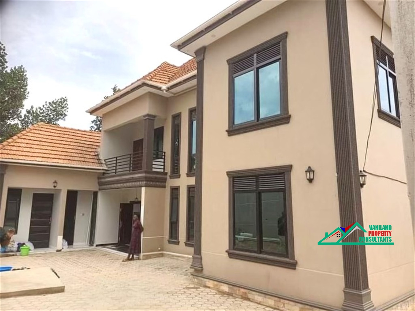 Mansion for sale in Kasangati Wakiso