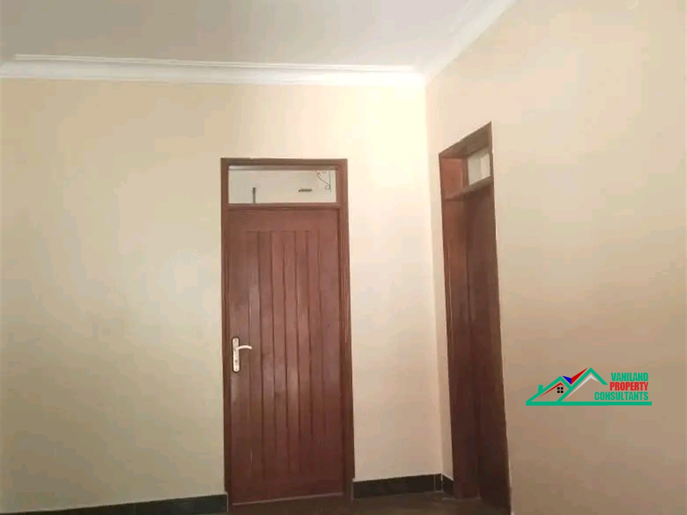 Semi Detached for rent in Mutungo Kampala