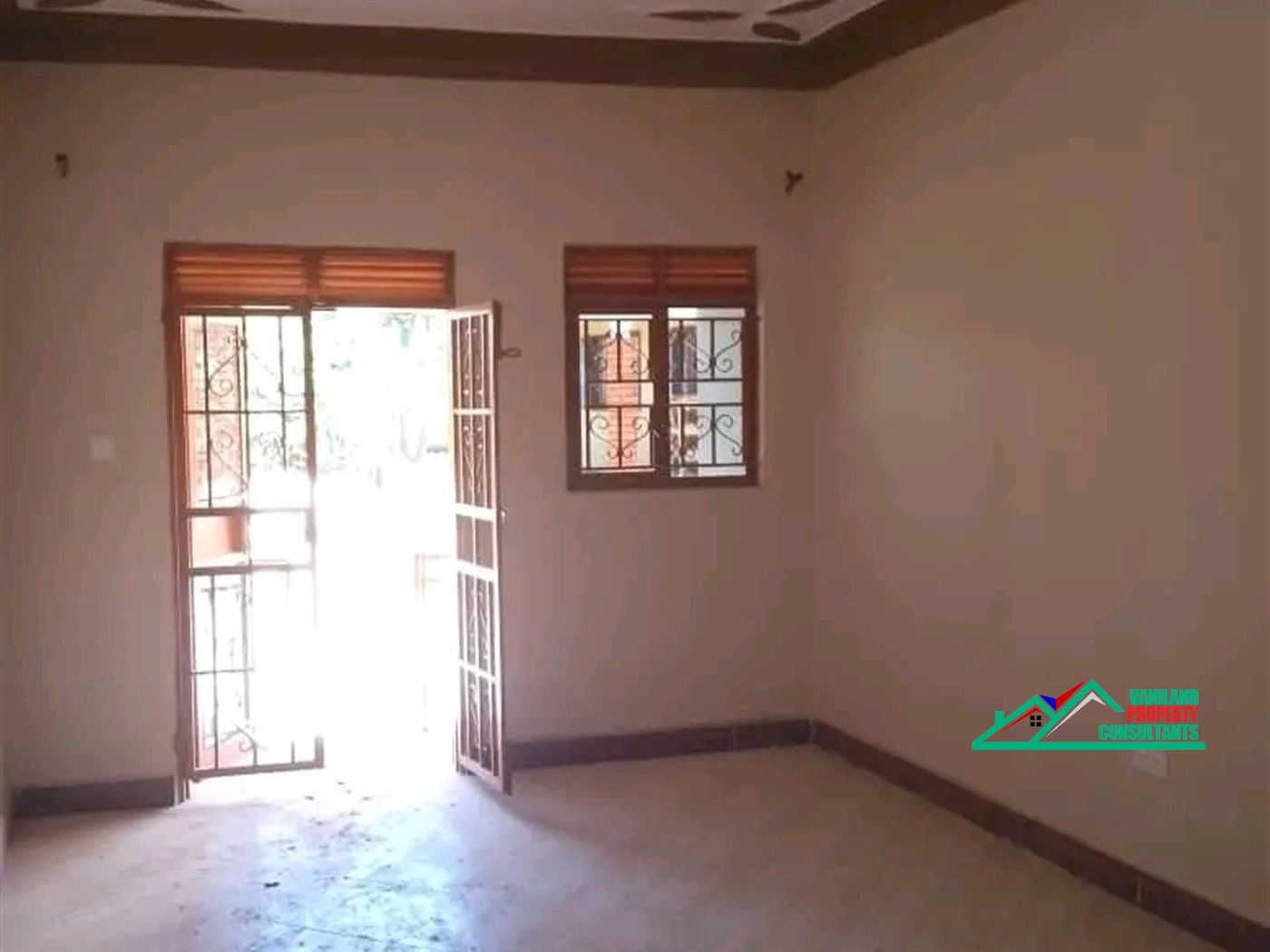 Semi Detached for rent in Mutungo Kampala