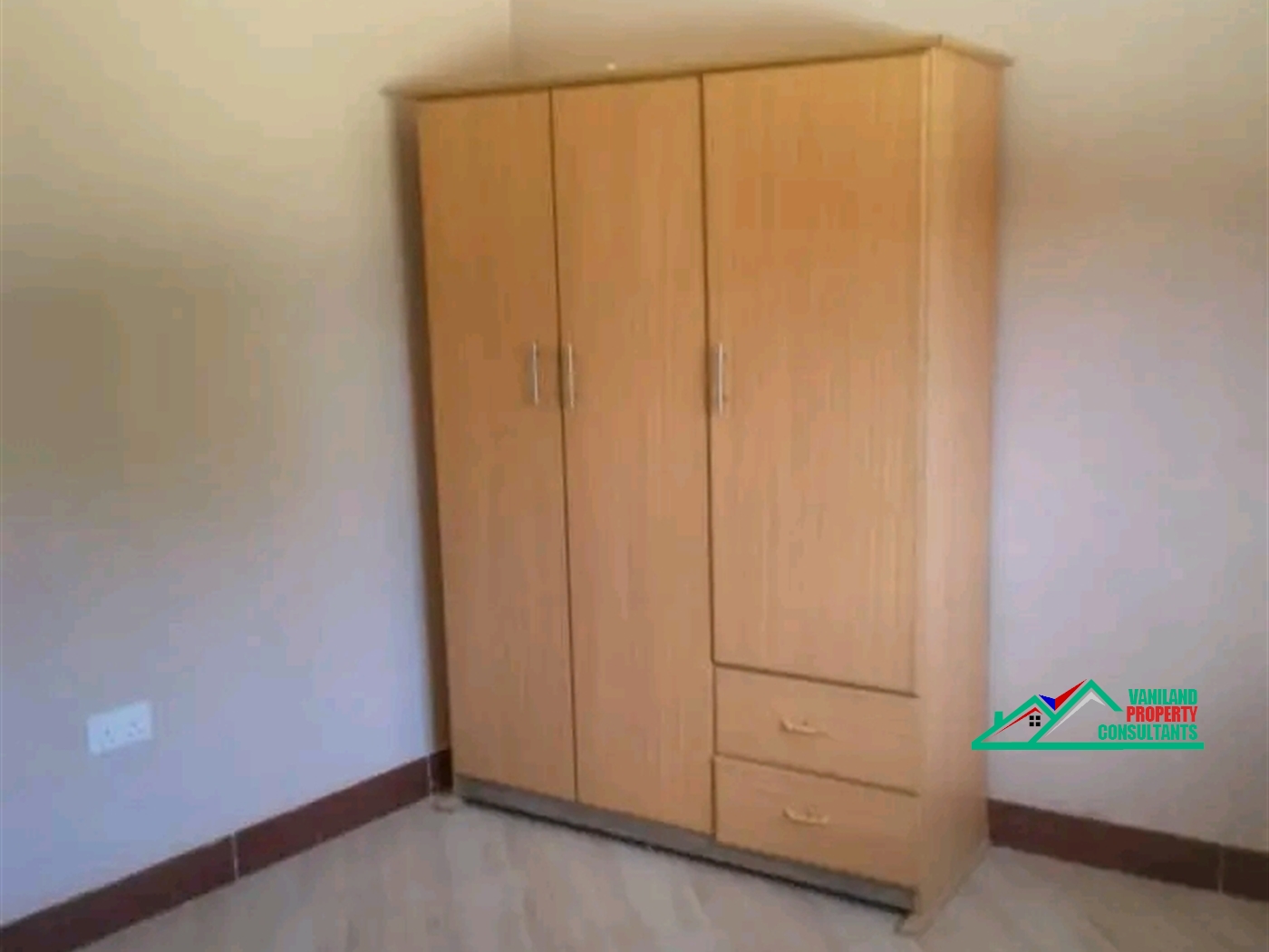 Semi Detached for rent in Mutungo Kampala