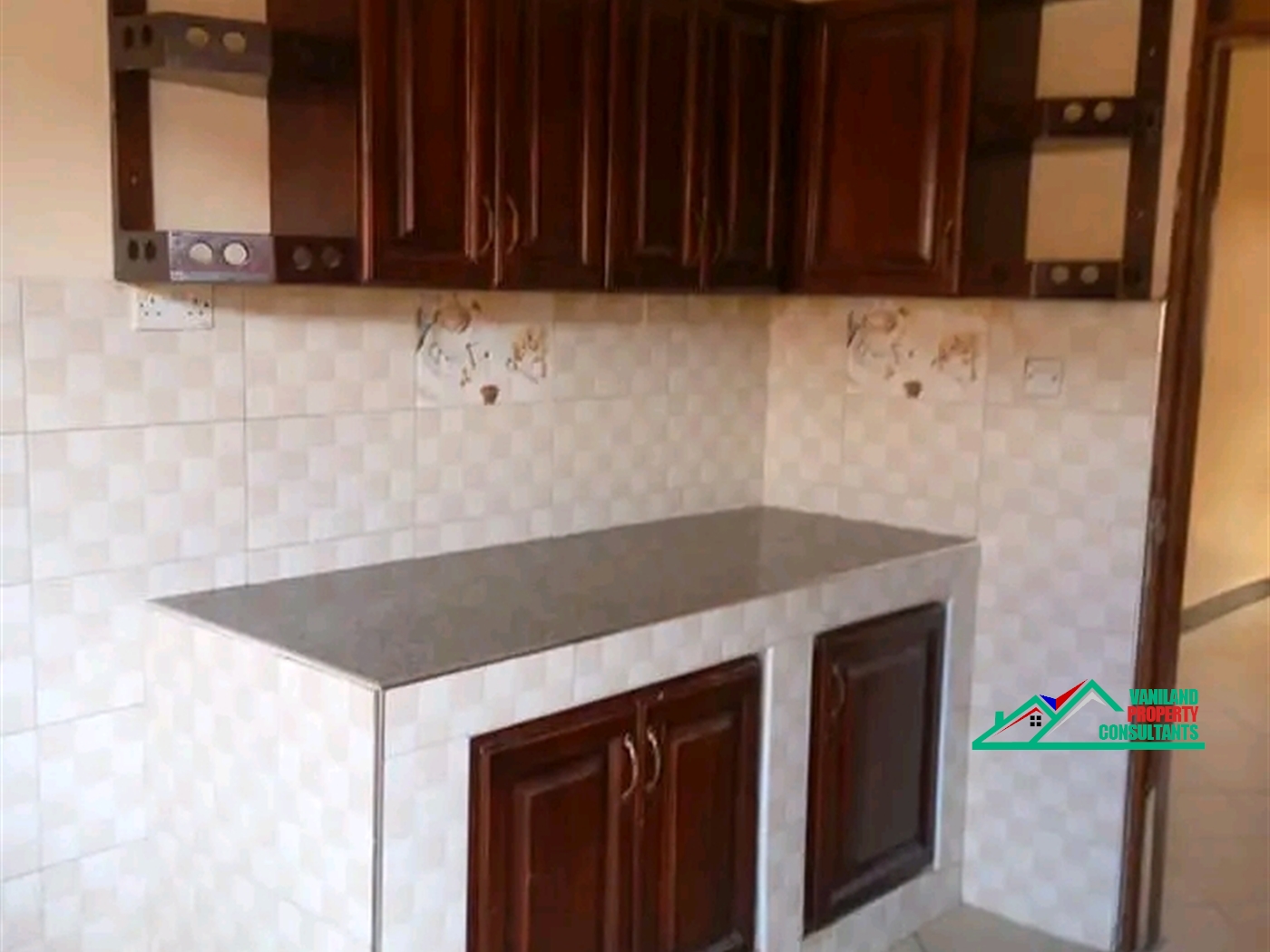 Semi Detached for rent in Mutungo Kampala