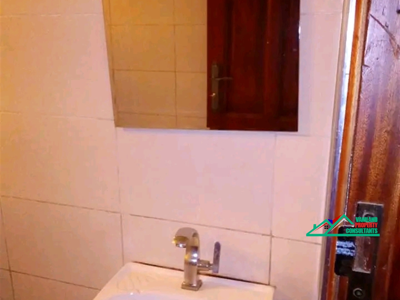 Apartment for rent in Kyaliwanjjala Wakiso