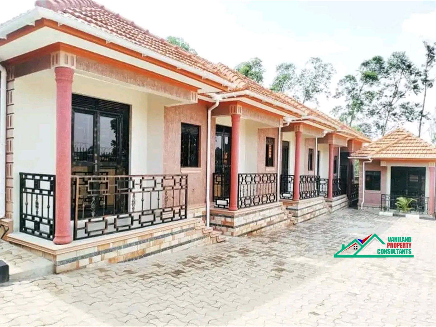 Semi Detached for rent in Mutungo Kampala