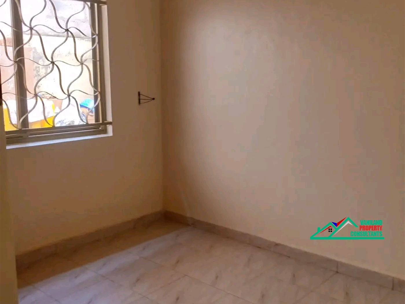 Semi Detached for rent in Mutungo Kampala