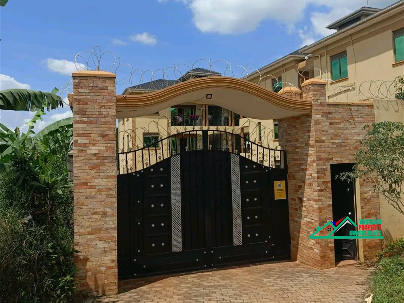 Semi Detached for rent in Mutungo Kampala