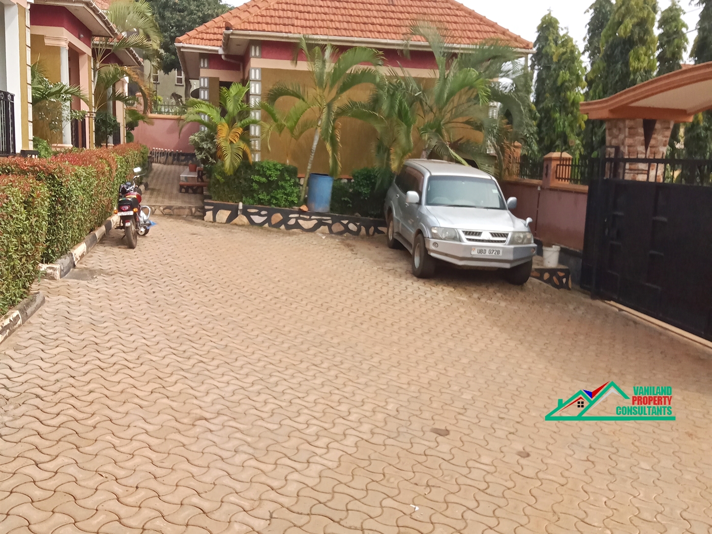 Semi Detached for rent in Kisaasi Kampala