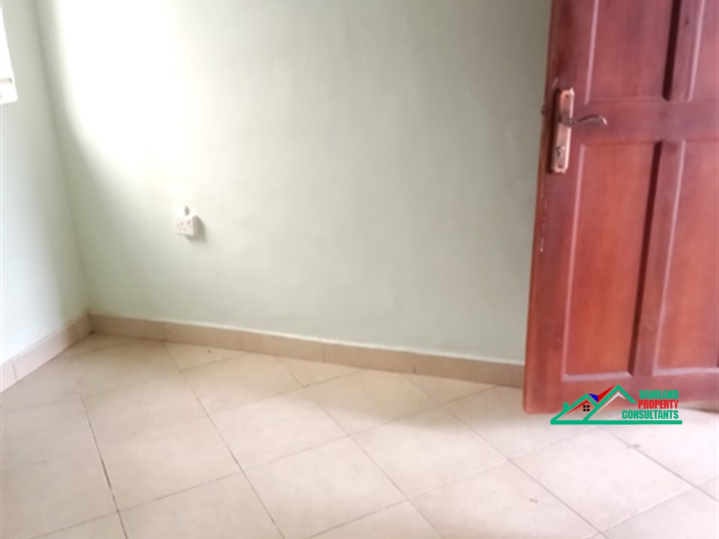 Semi Detached for rent in Kulambilo Wakiso