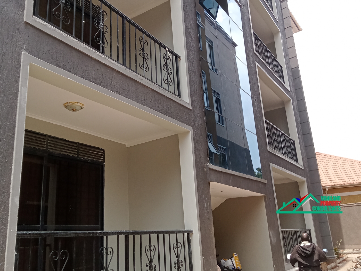 Apartment for rent in Kisaasi Kampala