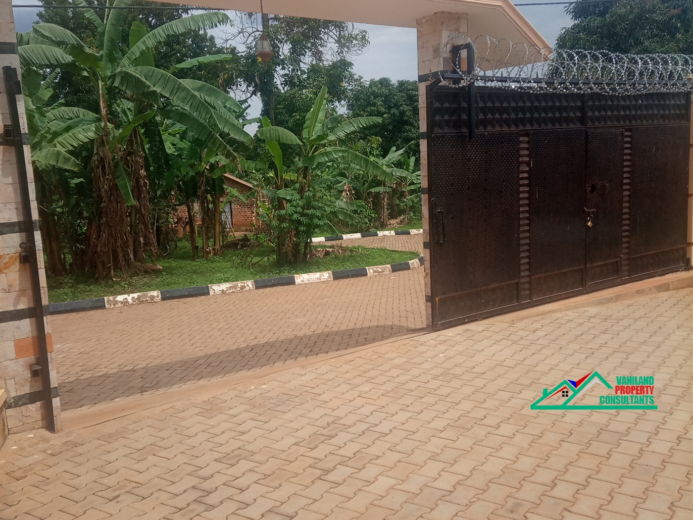 Semi Detached for rent in Kisaasi Kampala