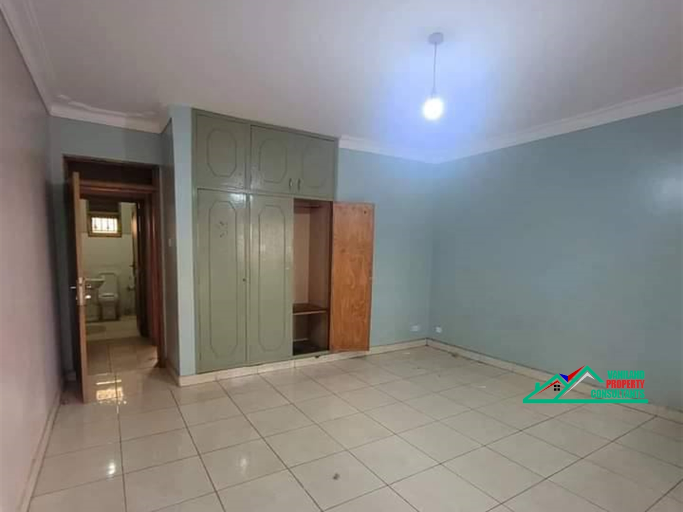 Duplex for rent in Kisaasi Kampala