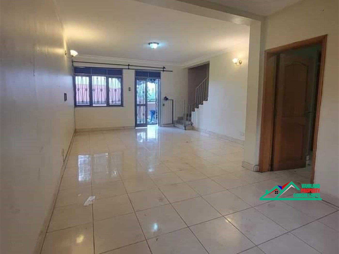 Duplex for rent in Kisaasi Kampala