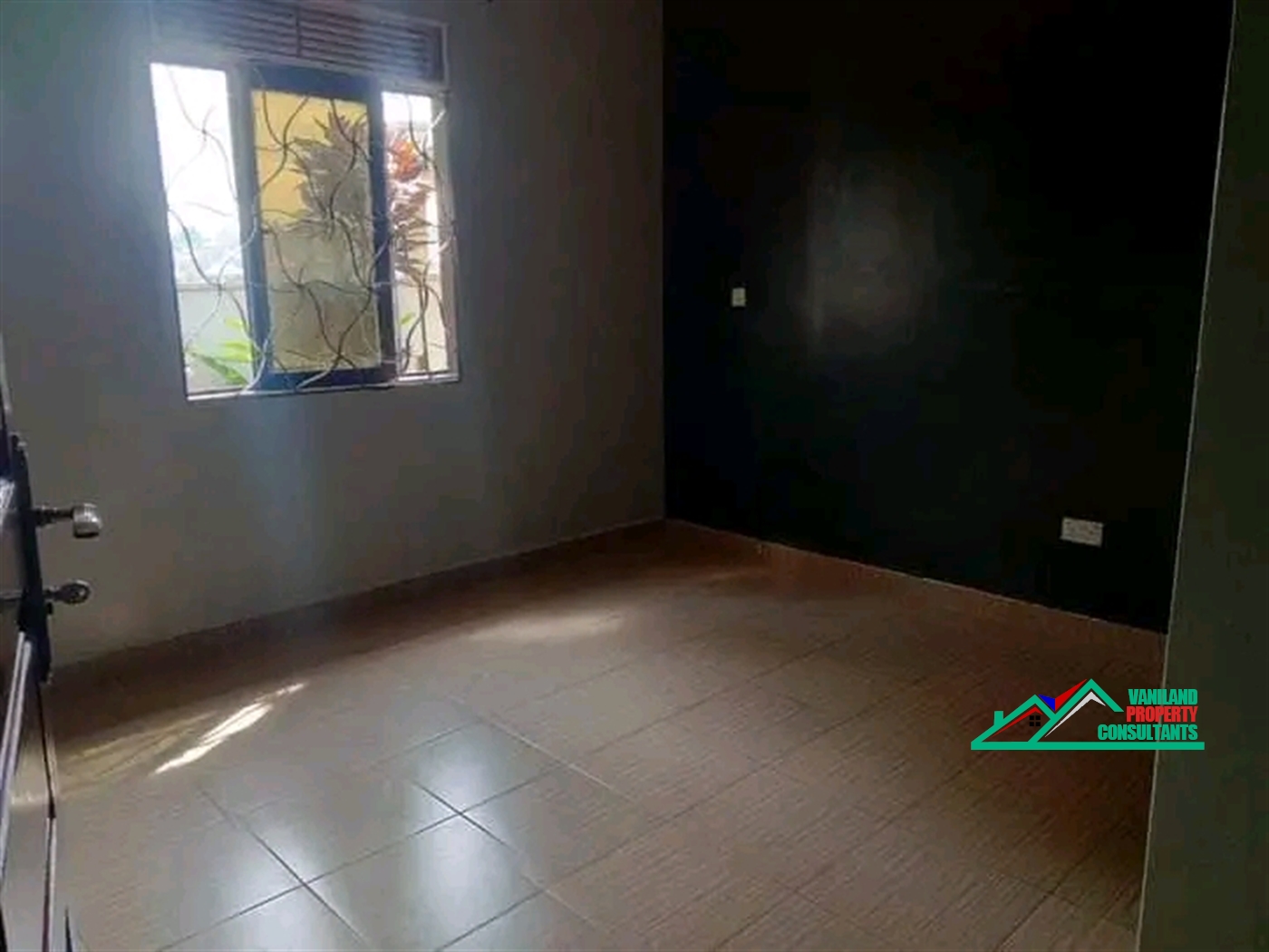 Semi Detached for rent in Mutungo Kampala