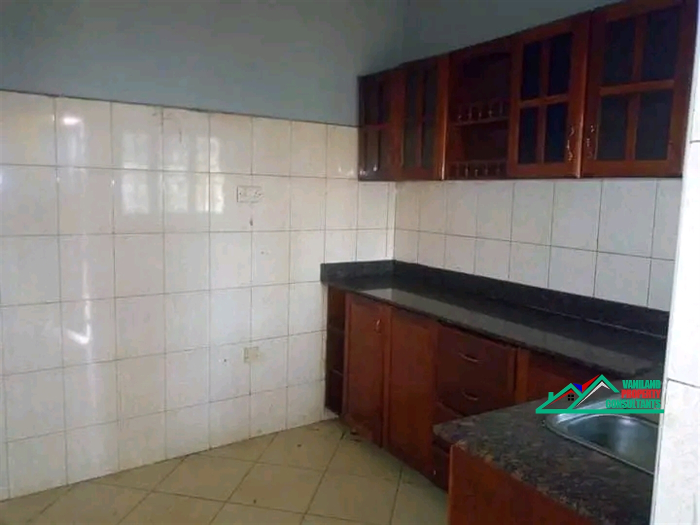 Semi Detached for rent in Mutungo Kampala