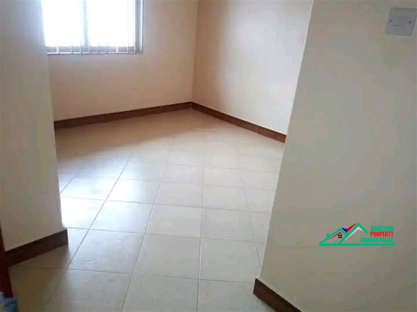 Semi Detached for rent in Mutungo Kampala