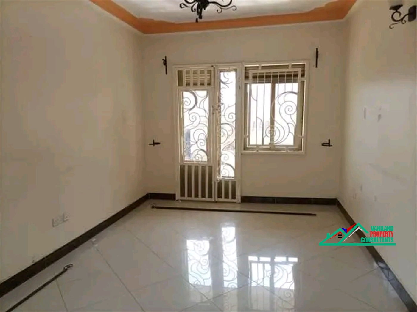 Semi Detached for rent in Mutungo Kampala