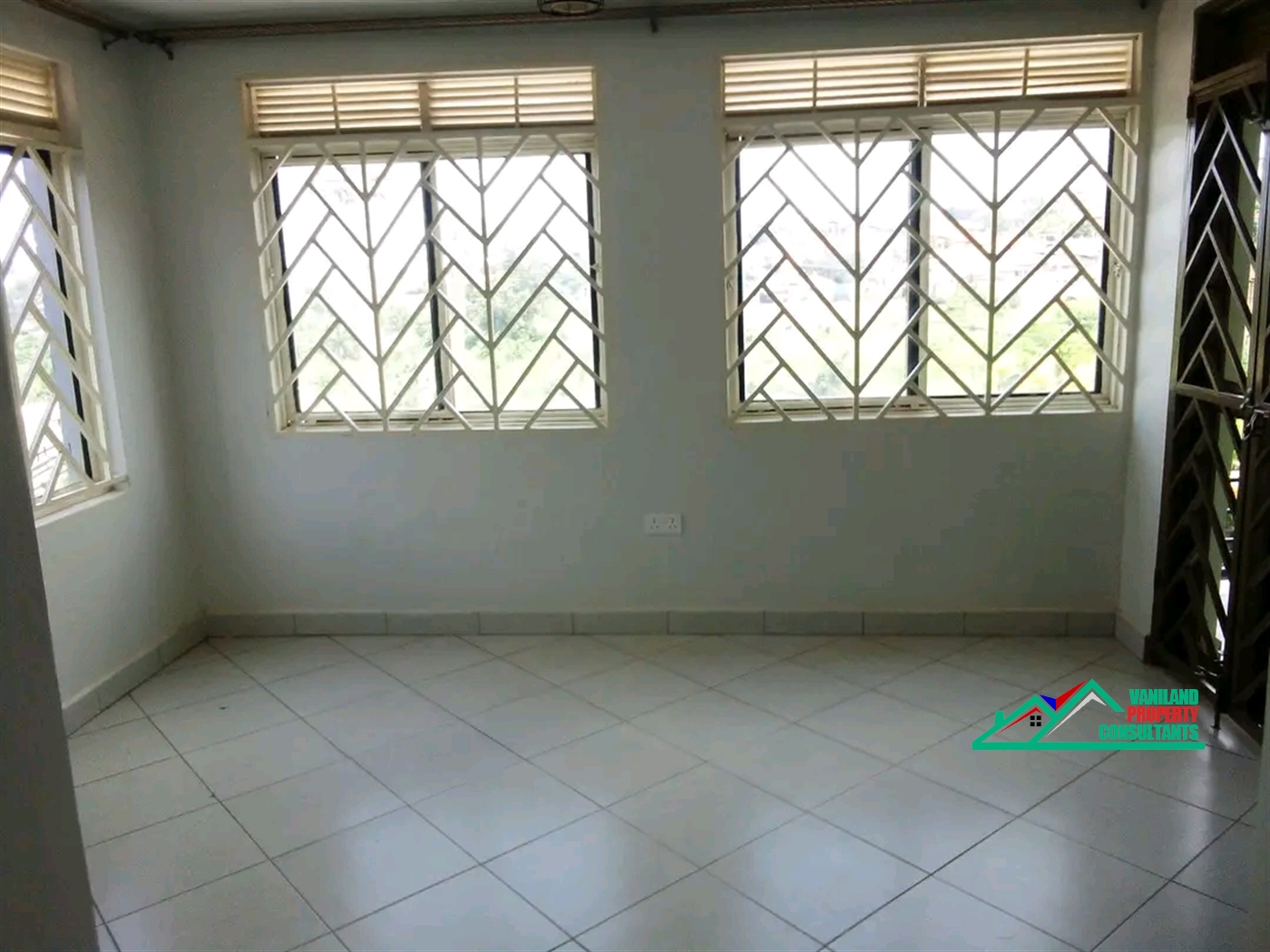 Semi Detached for rent in Mutungo Kampala