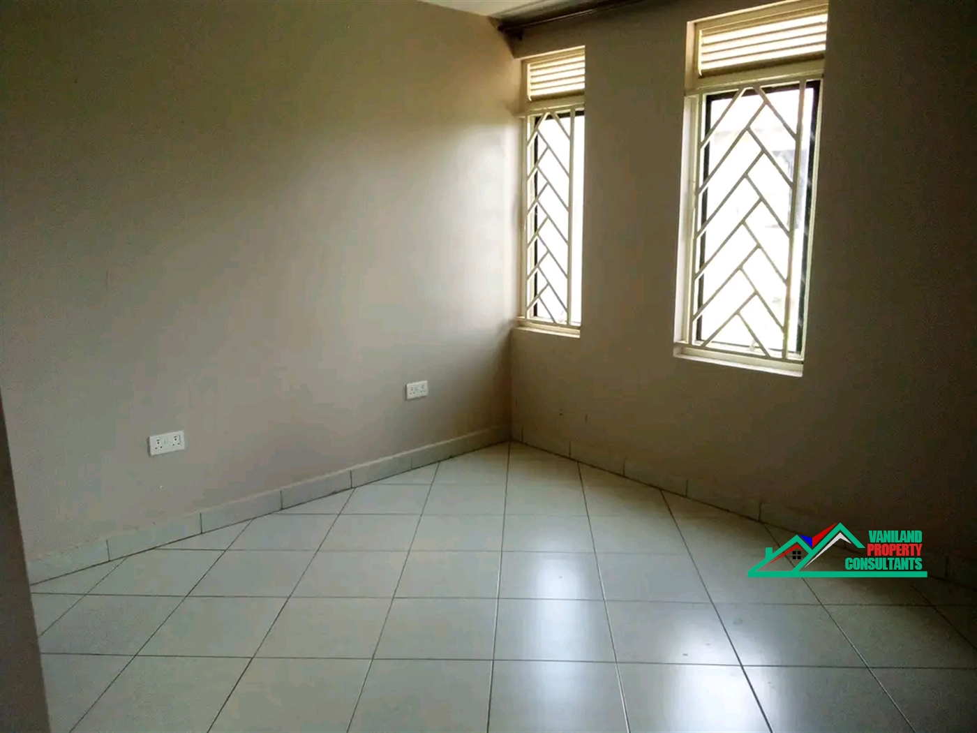 Semi Detached for rent in Mutungo Kampala