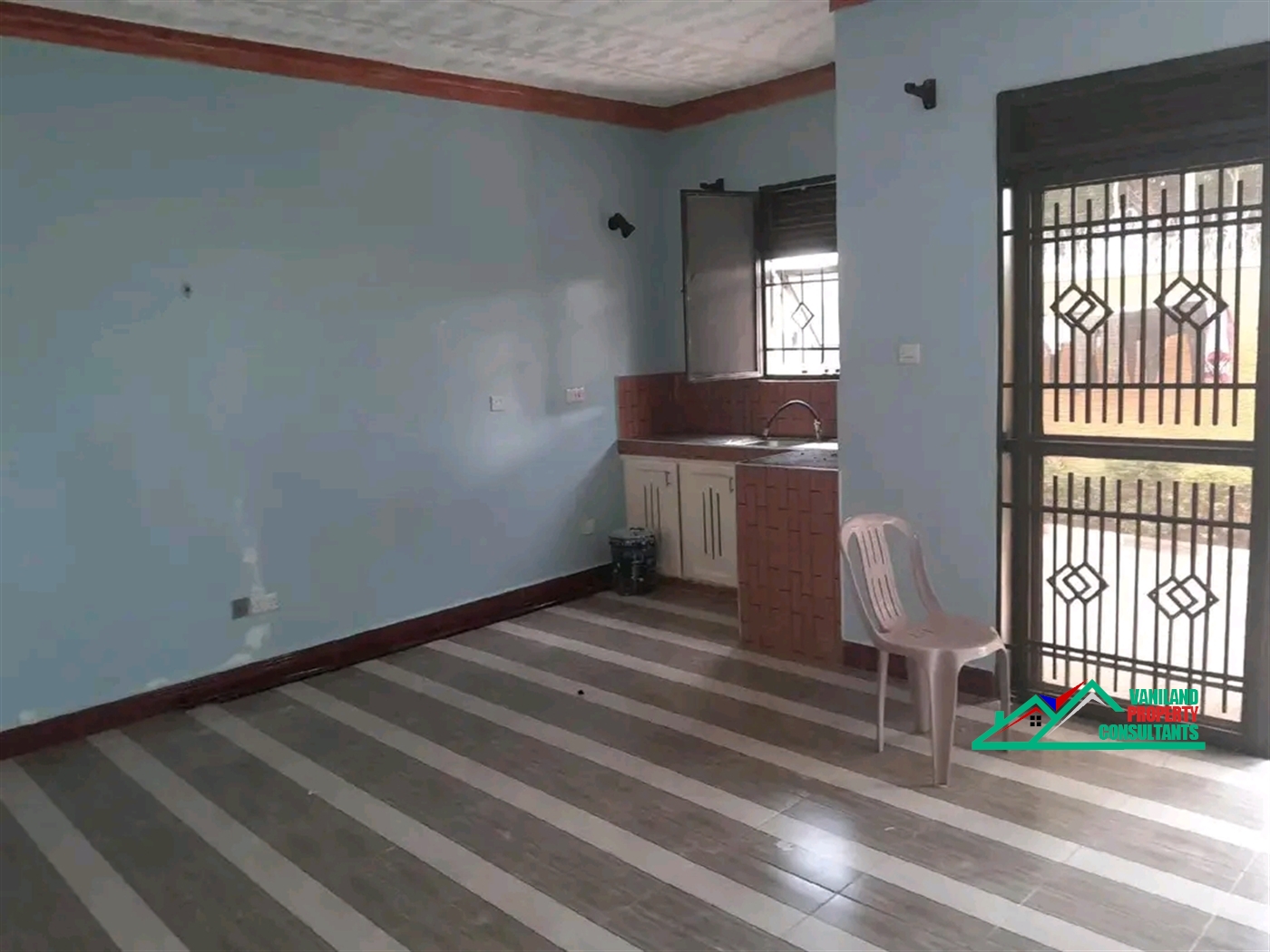 Semi Detached for rent in Mutungo Kampala