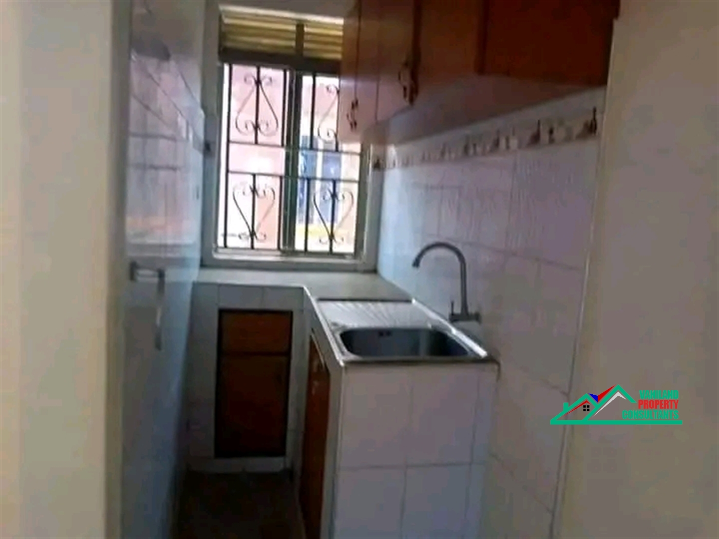 Semi Detached for rent in Mutungo Kampala