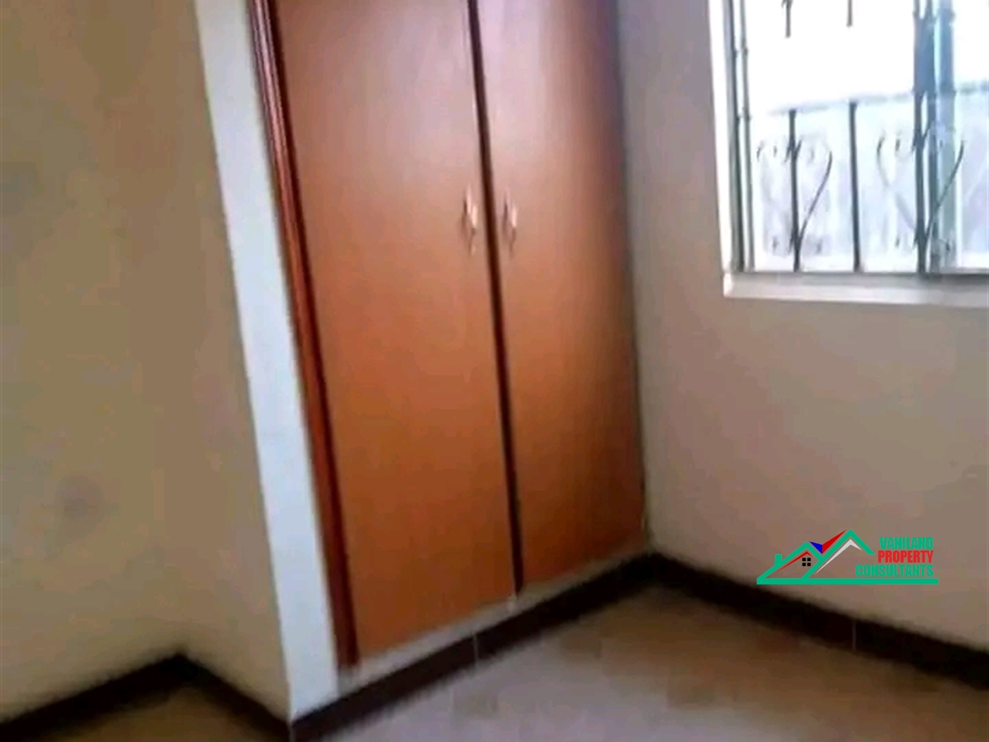 Semi Detached for rent in Mutungo Kampala