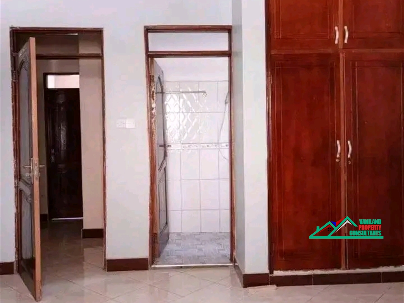 Semi Detached for rent in Mutungo Kampala