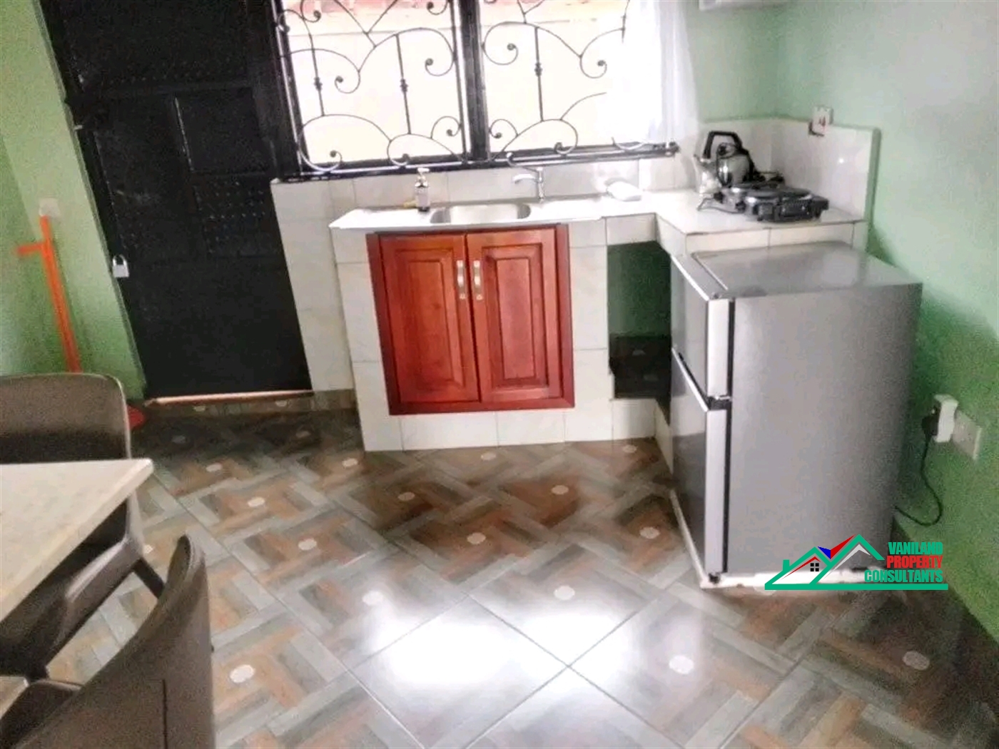 Semi Detached for rent in Mutungo Kampala