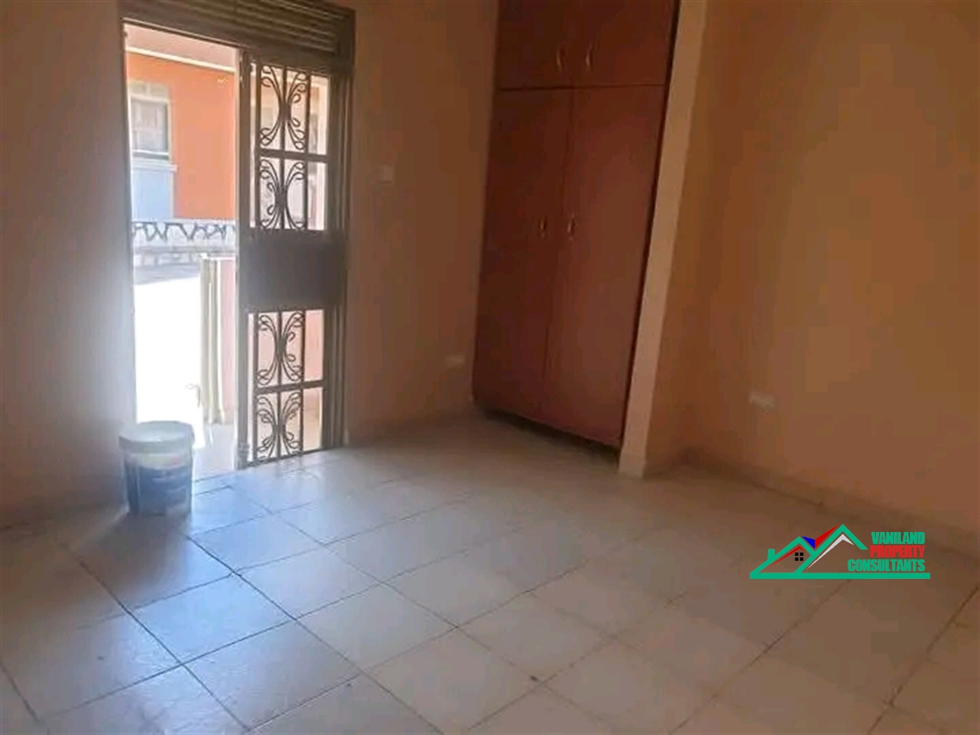 Semi Detached for rent in Mutungo Kampala