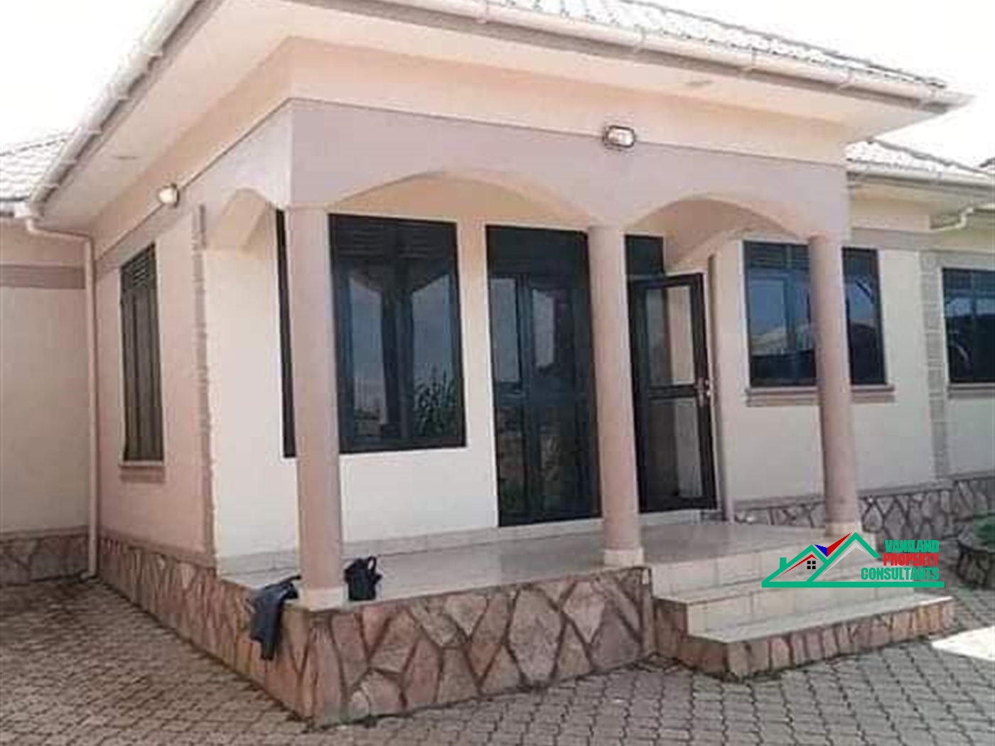 Bungalow for rent in Kira Wakiso