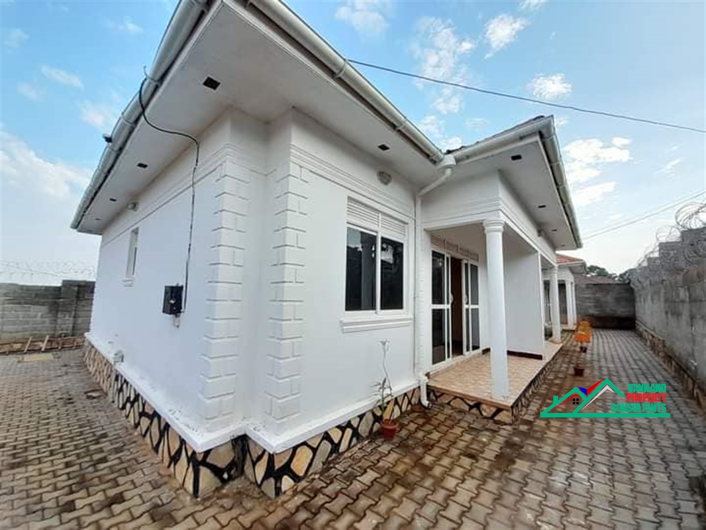 Bungalow for rent in Kira Wakiso