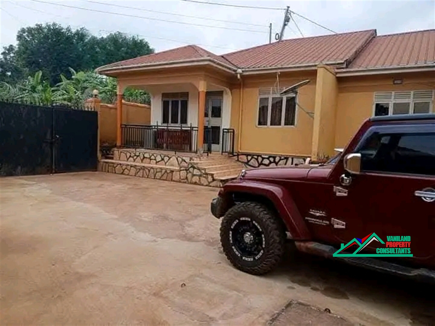 Semi Detached for rent in Mutungo Kampala