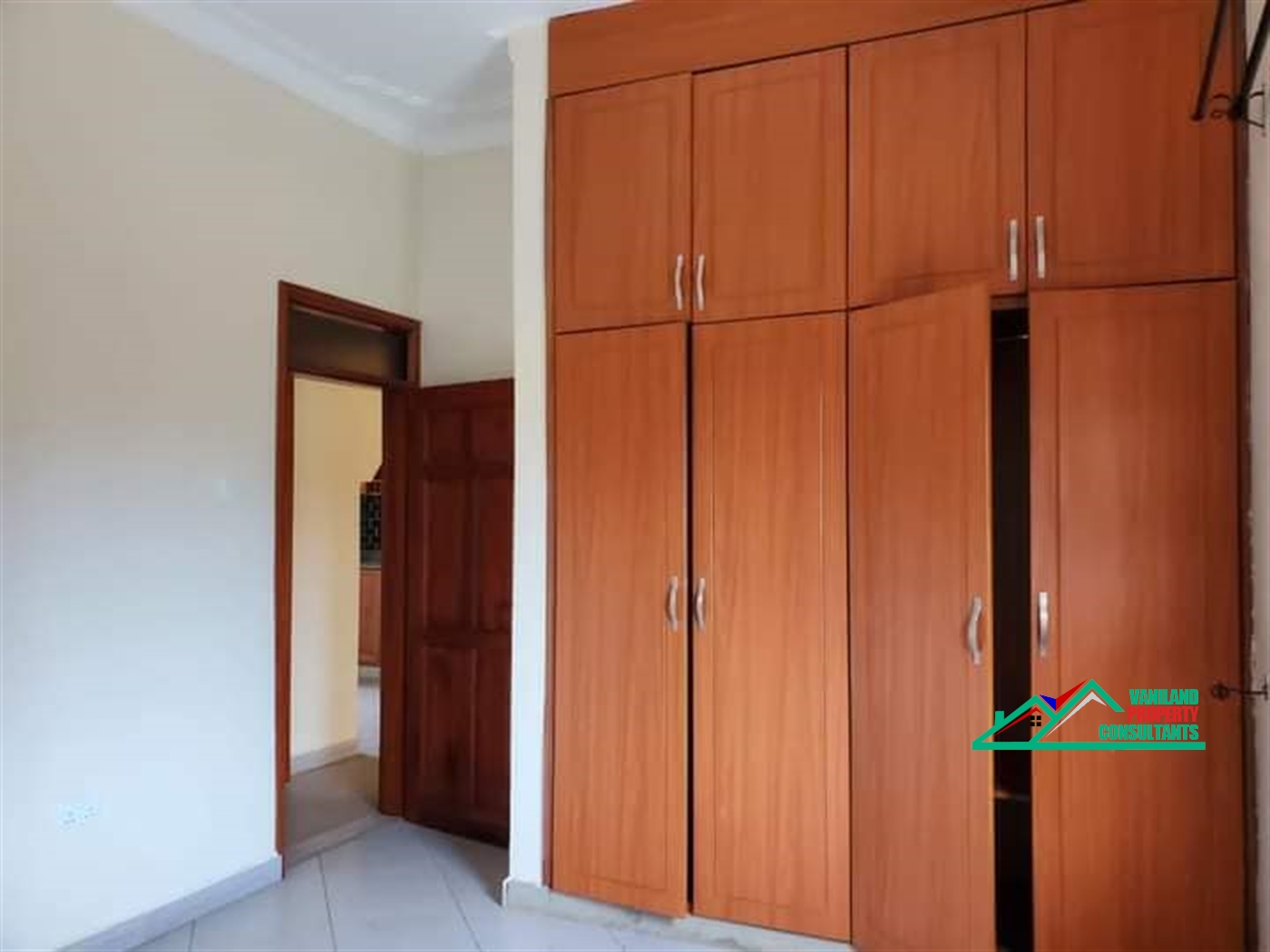 Semi Detached for rent in Kansanga Kampala