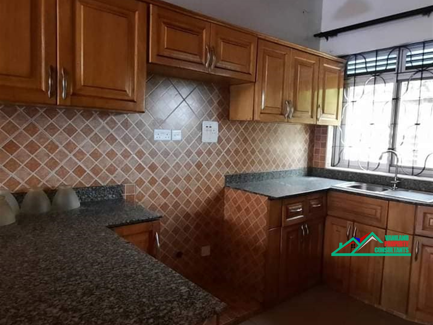 Semi Detached for rent in Kyanja Kampala