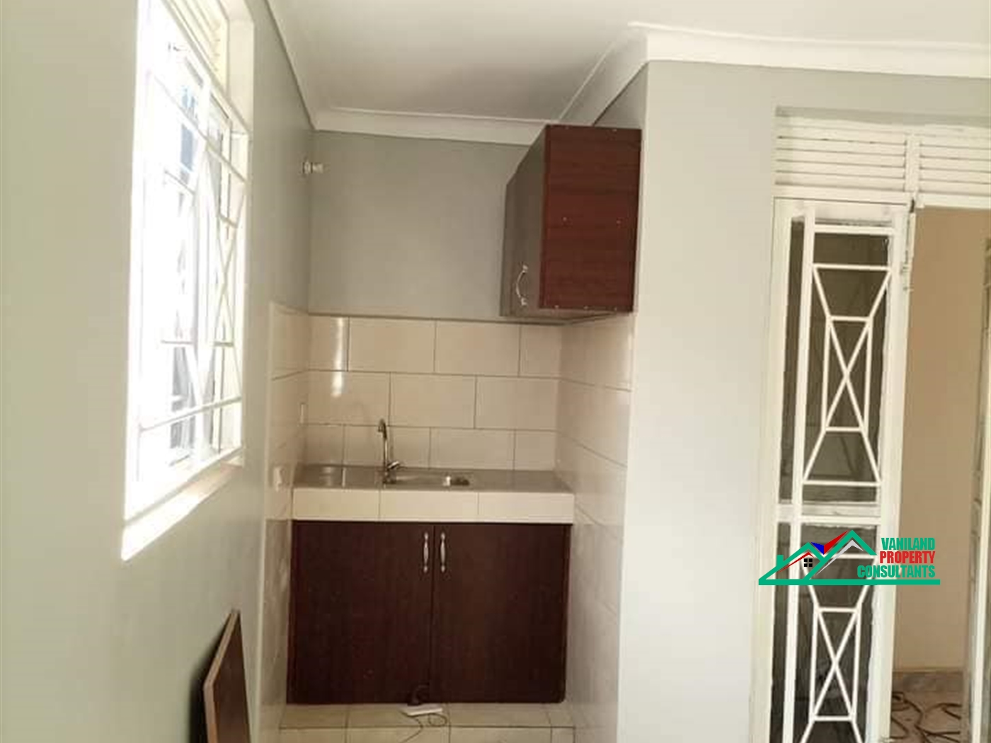 Semi Detached for rent in Kiwaatule Kampala