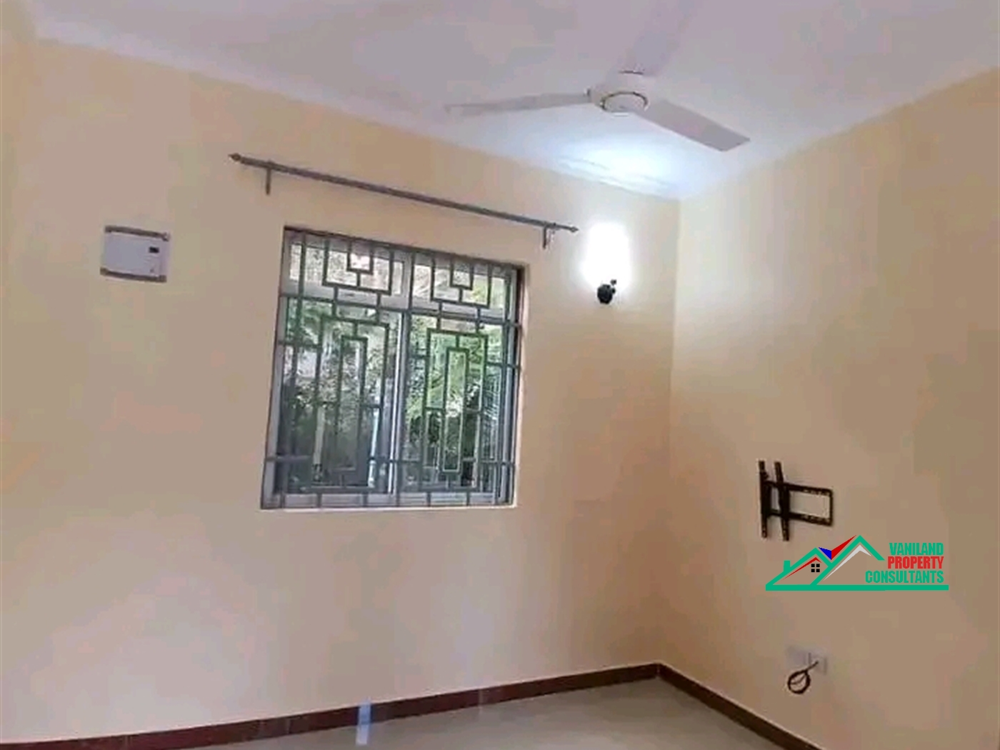 Semi Detached for rent in Mutungo Kampala